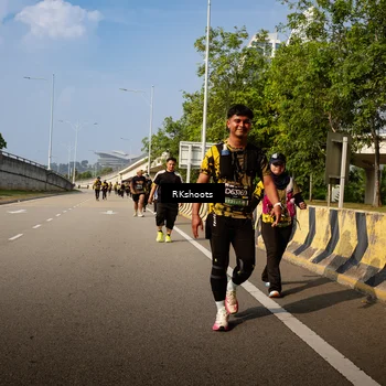 Runner Photo 6777942