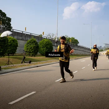 Runner Photo 6777998