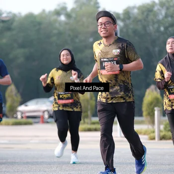 Runner Photo 6778053