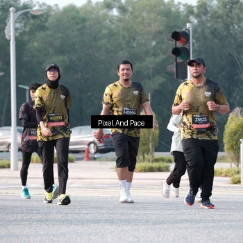 Runner Photo 6778071