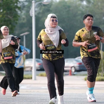 Runner Photo 6778206