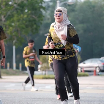 Runner Photo 6778210