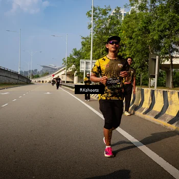 Runner Photo 6778301