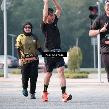 Runner Photo 6778355