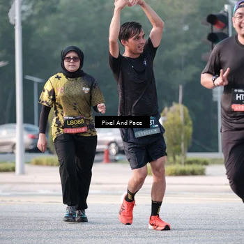 Runner Photo 6778358