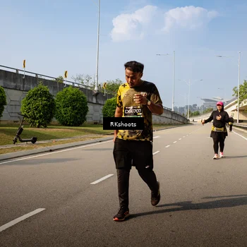 Runner Photo 6778412