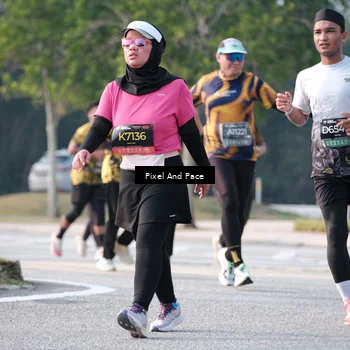 Runner Photo 6778413