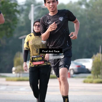 Runner Photo 6778415