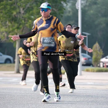 Runner Photo 6778422