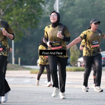 Runner Photo 6778451