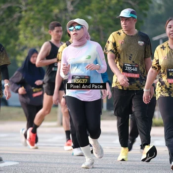 Runner Photo 6778532