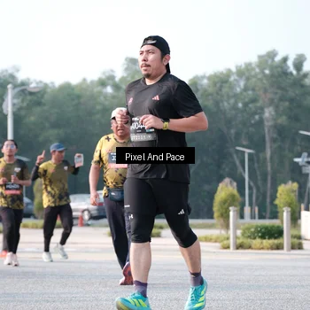 Runner Photo 6778682