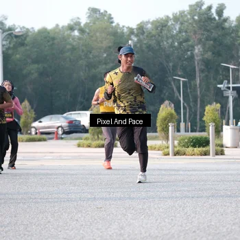Runner Photo 6778698