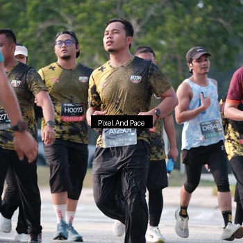 Runner Photo 6778711