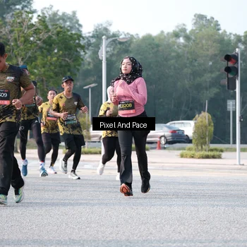 Runner Photo 6778726