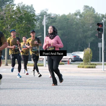 Runner Photo 6778731