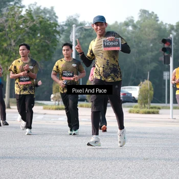 Runner Photo 6778743