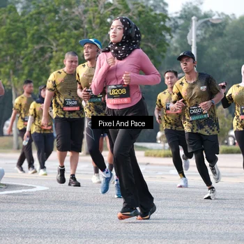 Runner Photo 6778761