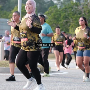 Runner Photo 6778799