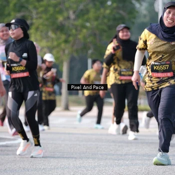 Runner Photo 6778823