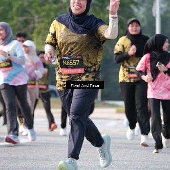 Runner Photo 6778831