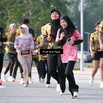 Runner Photo 6778847