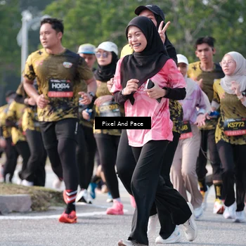 Runner Photo 6778849