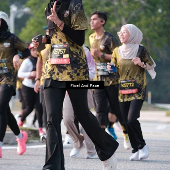 Runner Photo 6778872