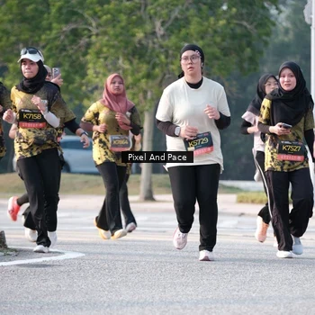Runner Photo 6778960