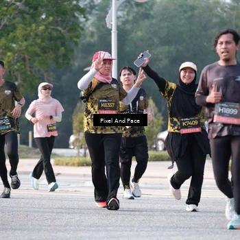 Runner Photo 6779024