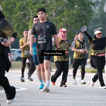Runner Photo 6779026