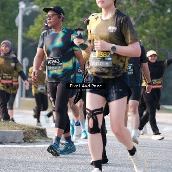 Runner Photo 6779065