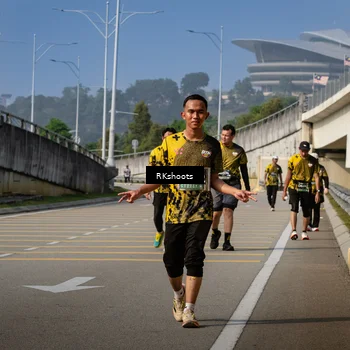 Runner Photo 6779111