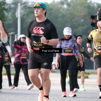 Runner Photo 6779243