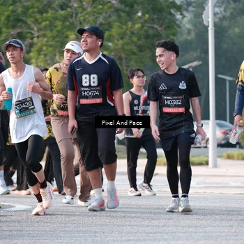 Runner Photo 6779377