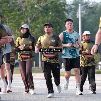 Runner Photo 6779387