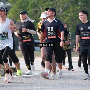 Runner Photo 6779388
