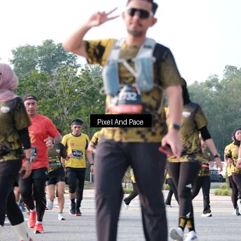 Runner Photo 6779572