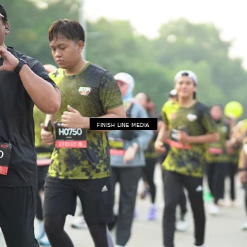 Runner Photo 6779575