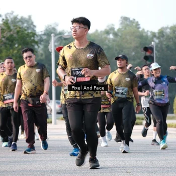Runner Photo 6779670