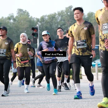 Runner Photo 6779690