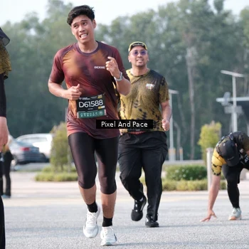 Runner Photo 6779808