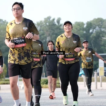 Runner Photo 6779912