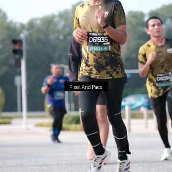 Runner Photo 6779933