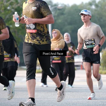 Runner Photo 6780007