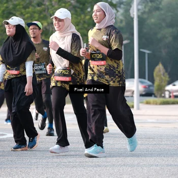 Runner Photo 6780038