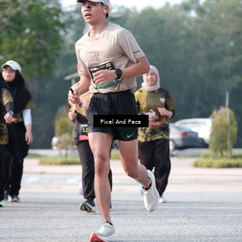 Runner Photo 6780044