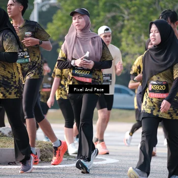Runner Photo 6780068