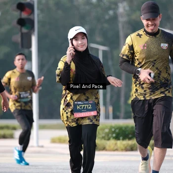 Runner Photo 6780412