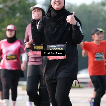 Runner Photo 6780489